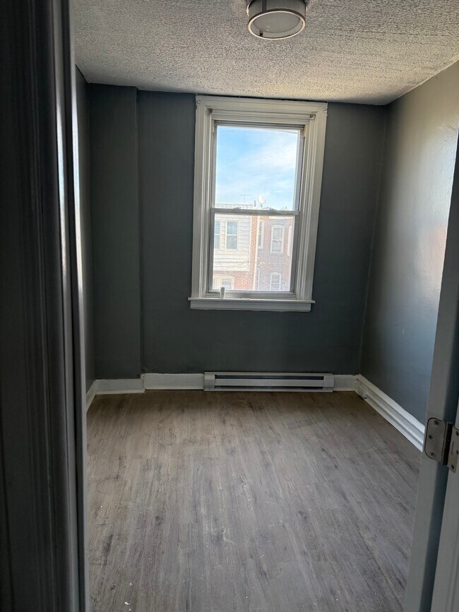 Photo - 2517 Island Ave