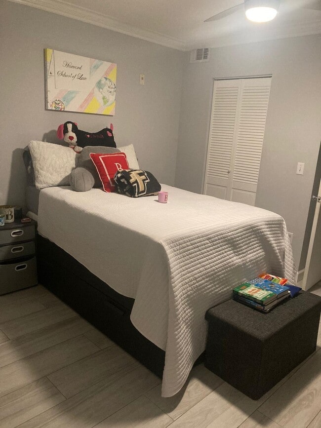 Photo - 4856 N State Rd 7 Unidad 1303