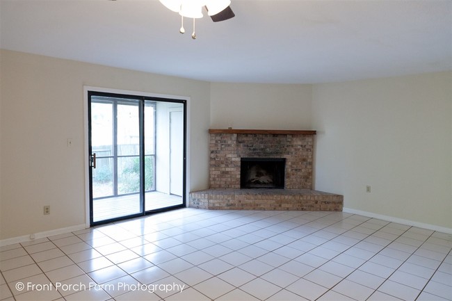 Photo - 3756 Donovan Dr