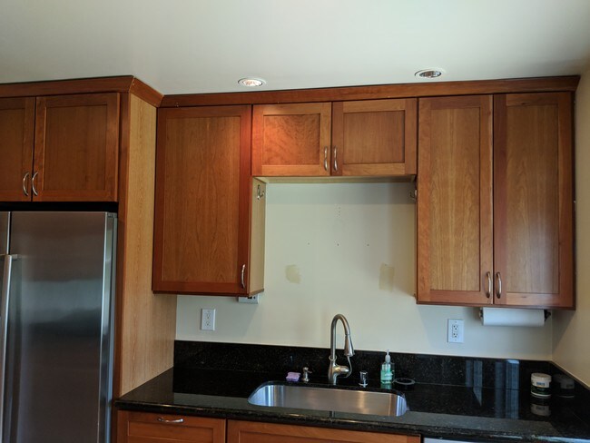 Kitchen - 5121 W 140th St