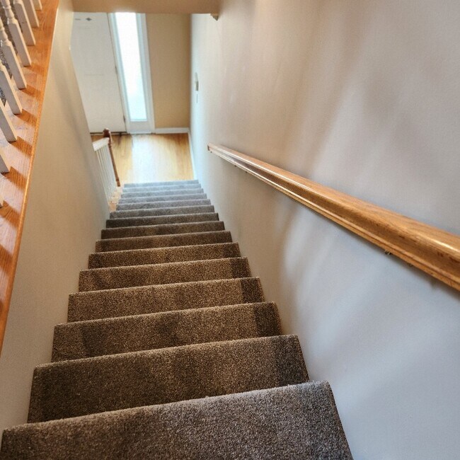 536 Treymoor Lake Cir Townhome Townhome Rental in Alabaster AL