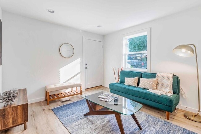 Photo - 1015 Greenwood Ave NE Unidad 5