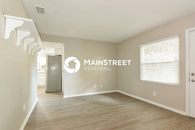 5 Bedroom Pet-Friendly Home in Brandon, FL with Main Street Renewal