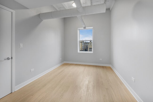 Photo - 4626 N Ashland Ave Unidad 203