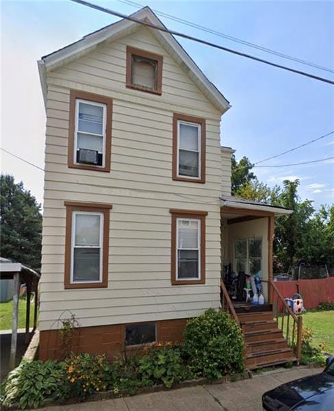 Photo - 467 Reno St