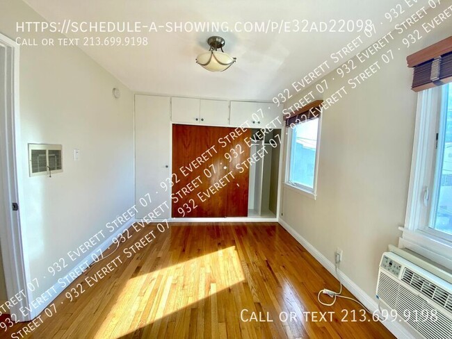 NO SECURITY DEPOSIT! Upper New 1 Bedroom w... - NO SECURITY DEPOSIT! Upper New 1 Bedroom w... Apartment