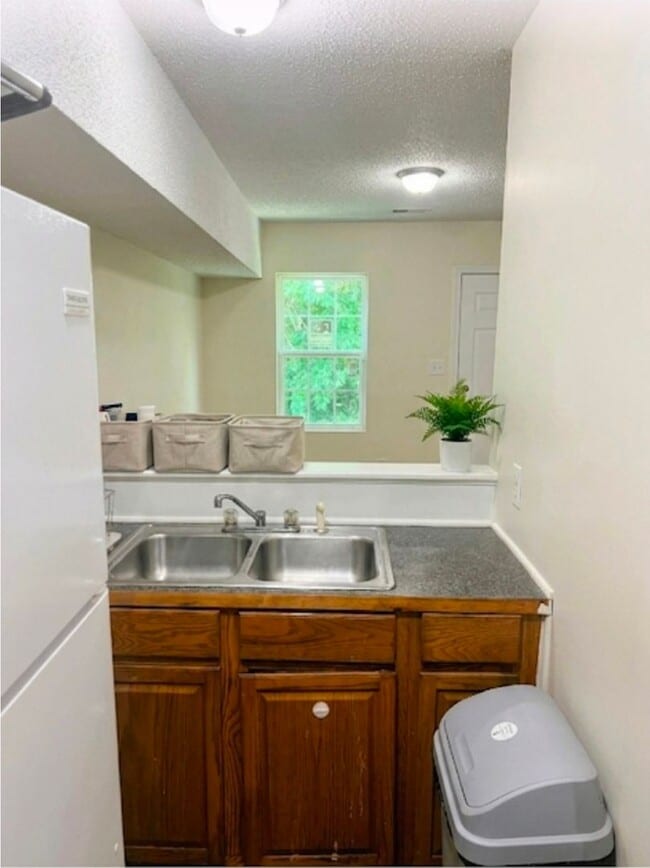 Photo - 514 Madrin St
