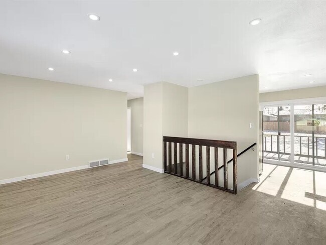 Photo - 5120 Woodbird Ct