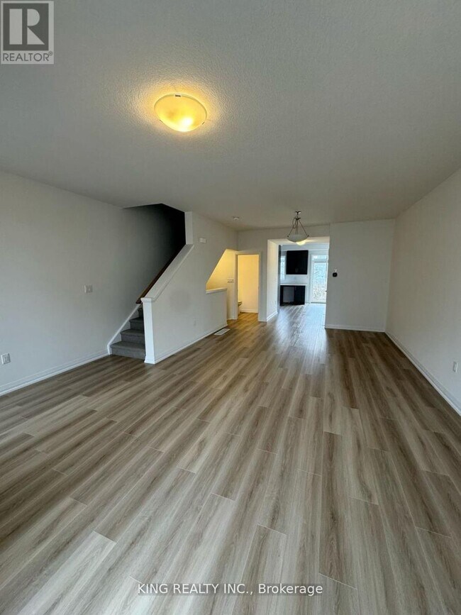 Photo - 4040 Mountain St