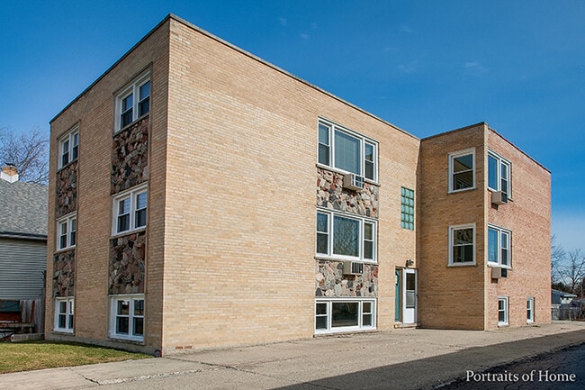 Building Photo - 419 S Westmore-Meyers Rd Unit 5 Rental