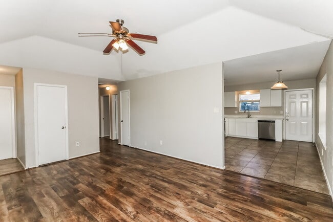 Photo - 18714 Andalusian Dr