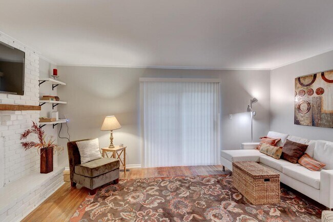 Photo - 8027 N Richardt Ave