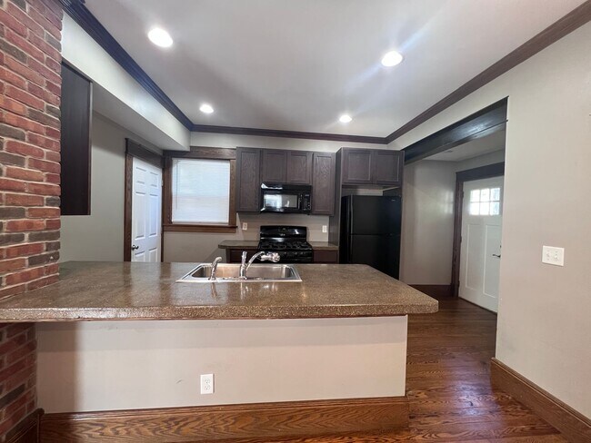 Photo - Three Bedroom Single Family Home - Close to everything!