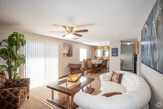 Living Room 930 sq. ft - Magnolia Lake Apartments