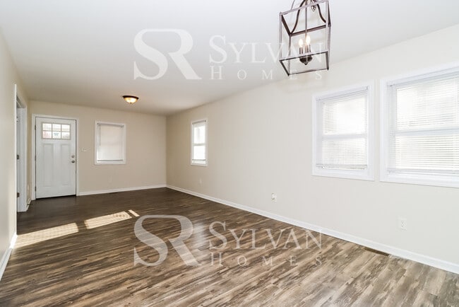 Photo - Lease today! No extra charge for contentment and relaxation!