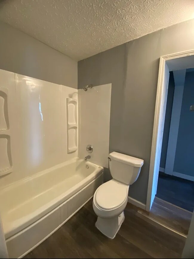 Building Photo - 316 N 22nd St Unit 3