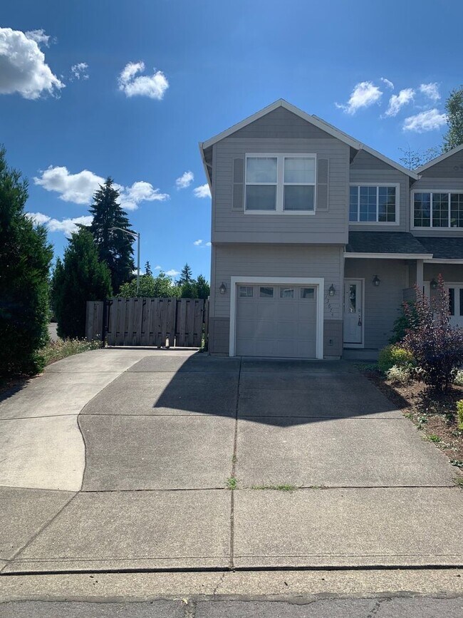 $2,550 - Three Bedrooms, Two & a Half Bath... - $2,550 - Three Bedrooms, Two & a Half Bath... House