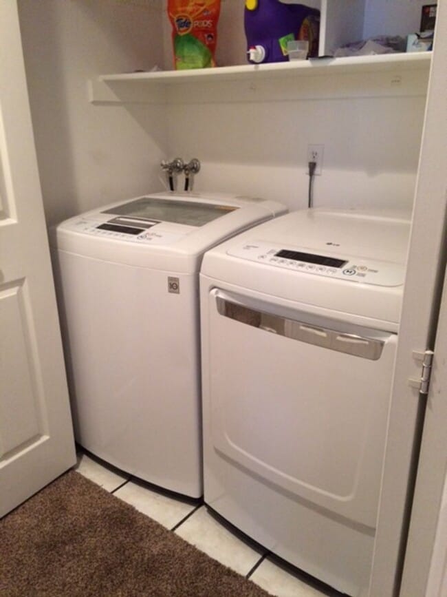 Photo - Canterwood Condo Unit 16 Unit #16 - Middle Bedroom