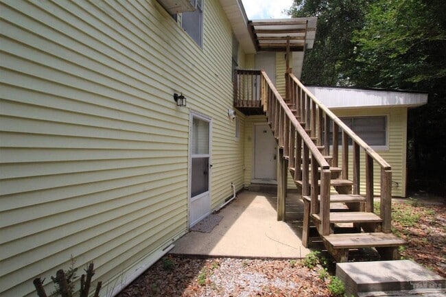 5 Edgewood Cir