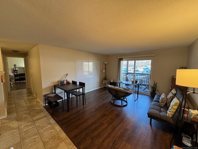 Photo - 33 Surrey Dr Condo Unit A2