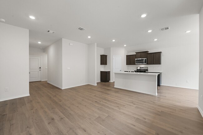 Photo - 2324 Burleson Rd