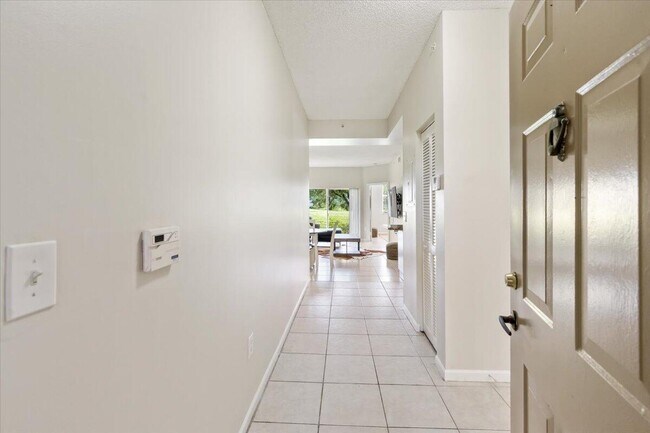 Photo - 2060 Greenview Shores Blvd Unit 308