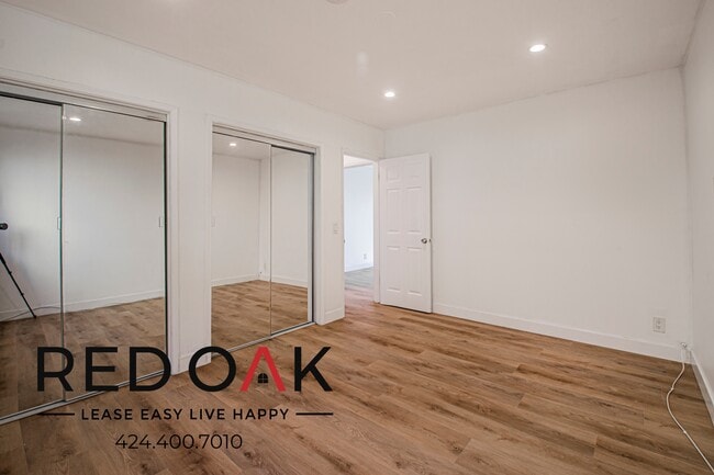 Photo - 126 Catalina St Unit 5