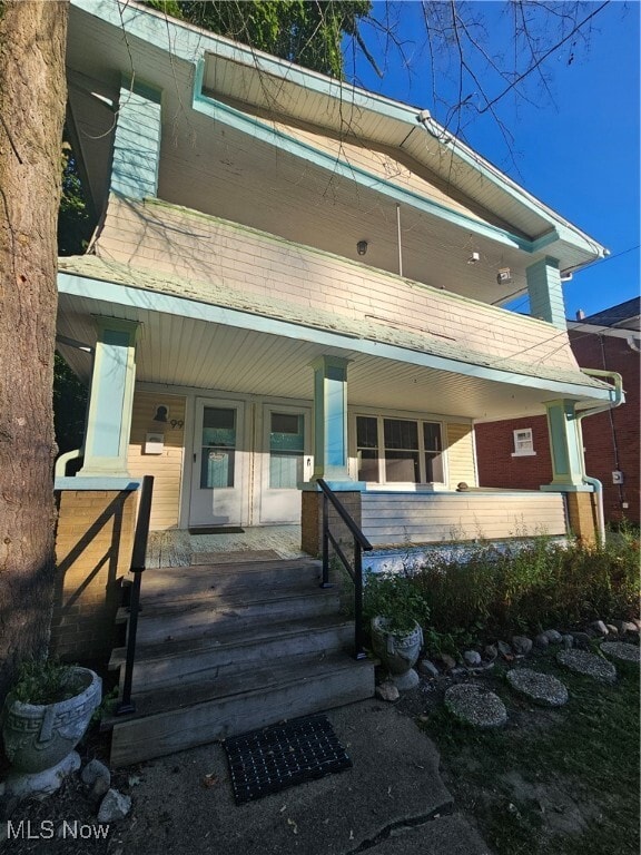 Building Photo - 97 Hawthorne Ave Unit Lower Rental