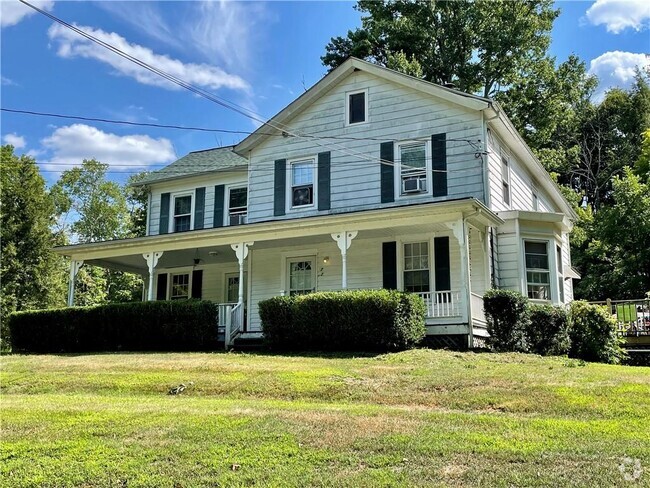 Building Photo - 17 Ribbecke Hill Rd Rental