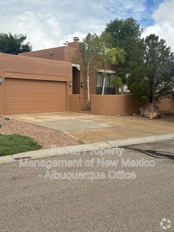 Building Photo - 8220 W Raintree Dr NE Rental