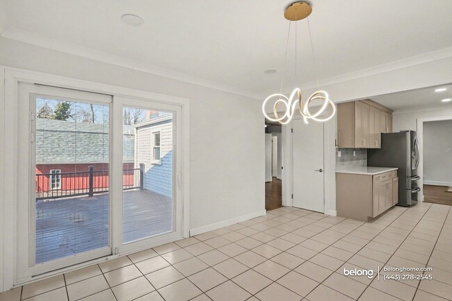 Photo - 5909 Berwyn Rd