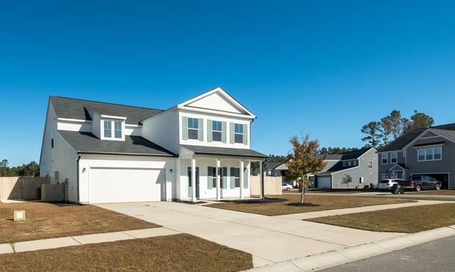 Photo - Elegant & Spacious Home in Summerville’s Cane Bay Community