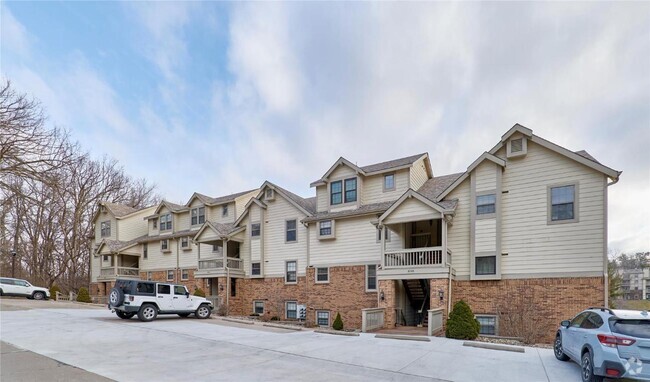 Building Photo - 2304 Yellowstone Park Ct Unit E Rental