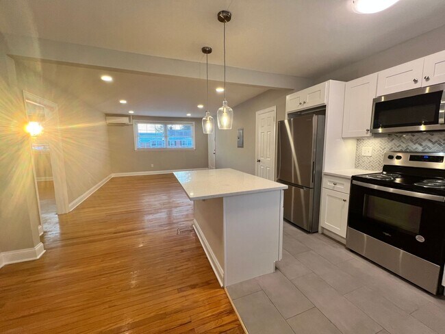 Photo - Paoli Court Apartments