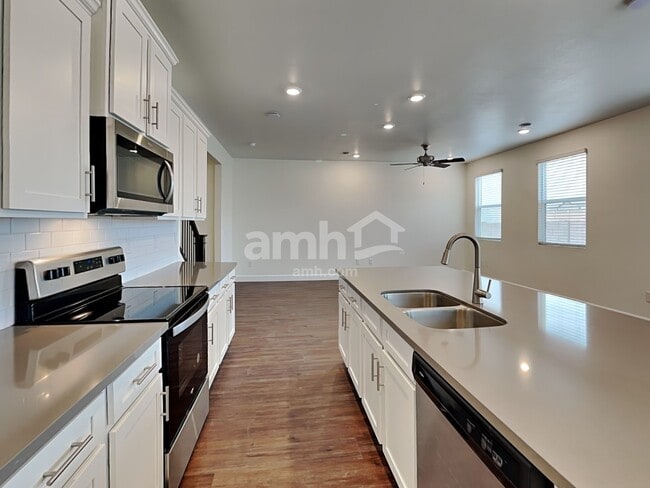 Photo - 6155 W Calle Lingo