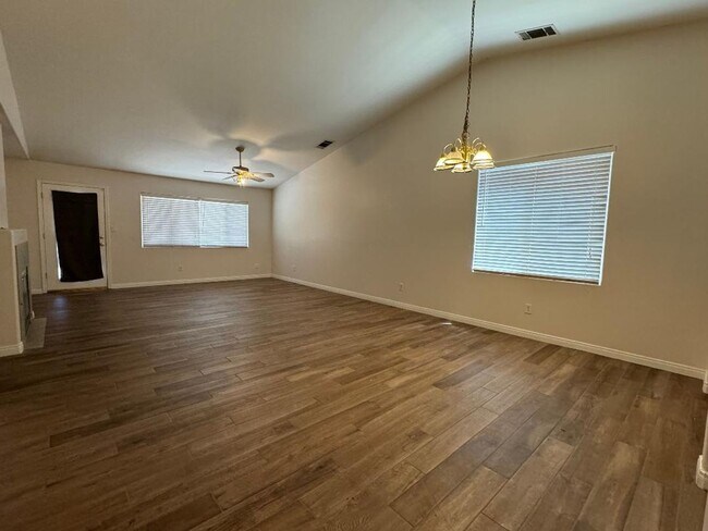 8510 Eagles Landing Dr