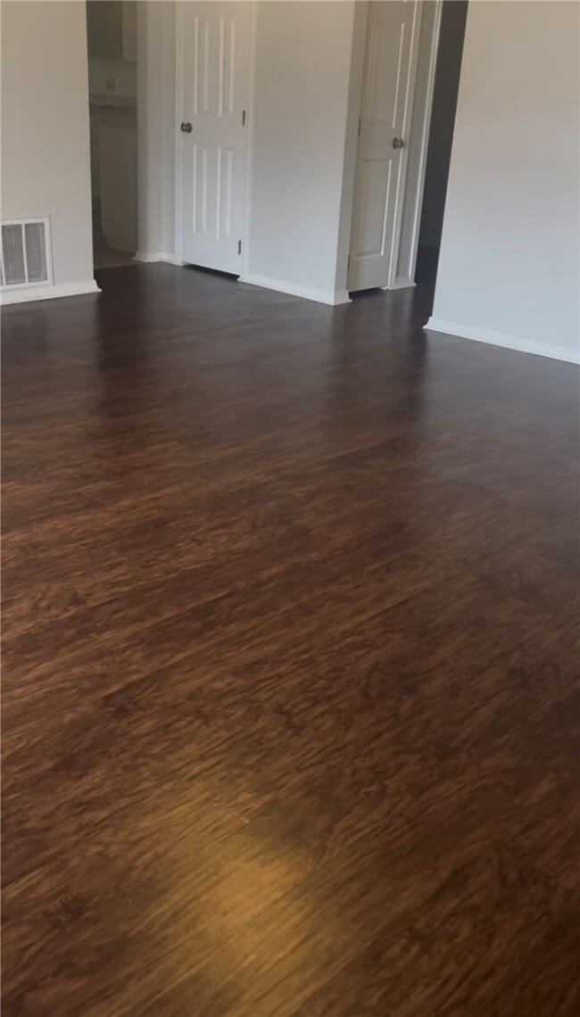 Photo - 718 N Walnut St