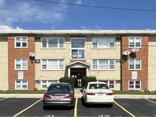 Building Photo - 9610 Ivanhoe Ave Rental