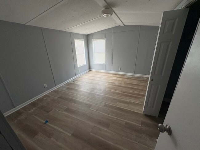 Photo - 7219 Frost Ave