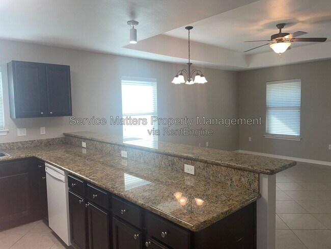 Photo - 1899 Crosscreek Cir