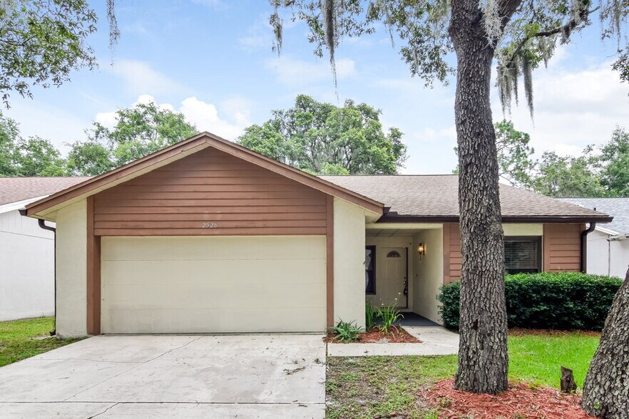 2526 Wrencrest Cir
