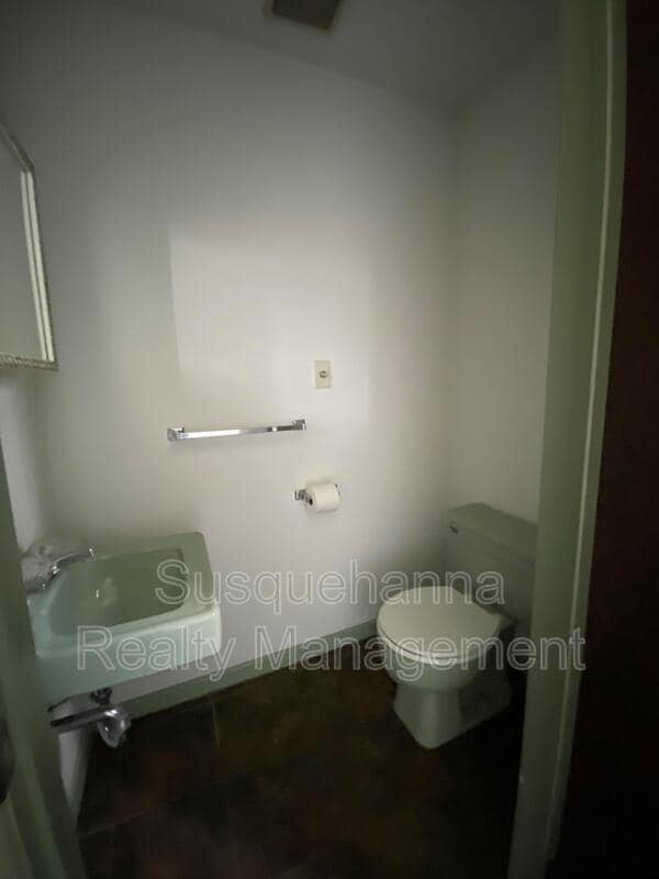 Photo - 3531 Rothsville Rd