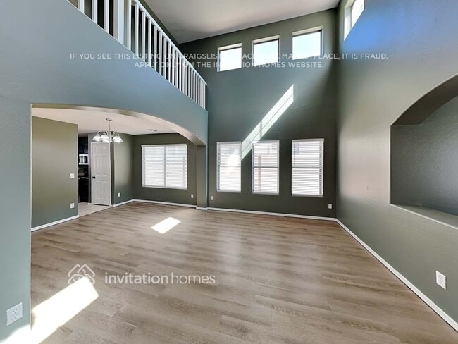 Photo - 2202 S 108th Ave