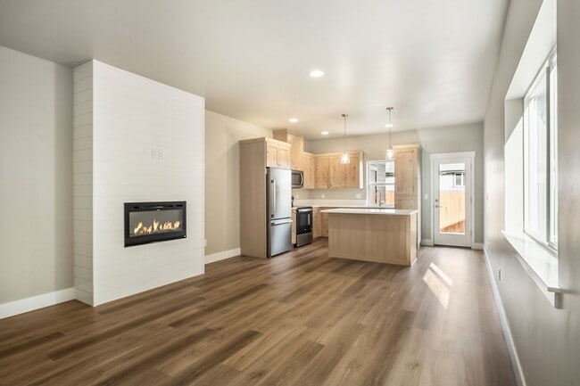 Photo - 63274 N W Ski Ln