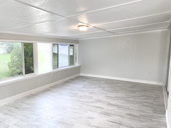 Photo - 1722 White Heron Bay Cir