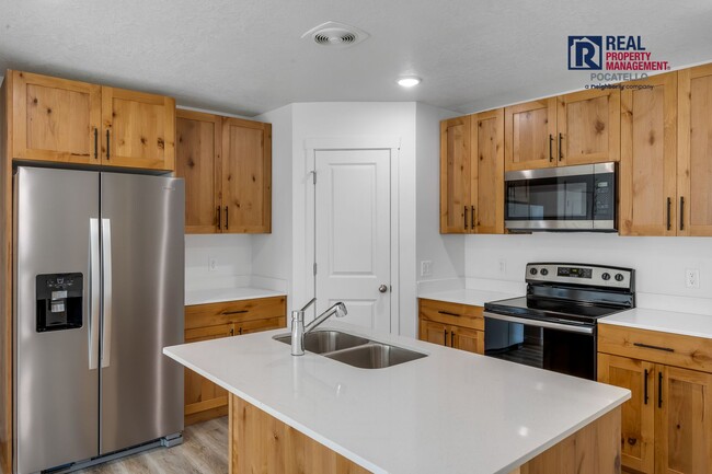 Photo - 1014 W Quinn Rd Unit #201