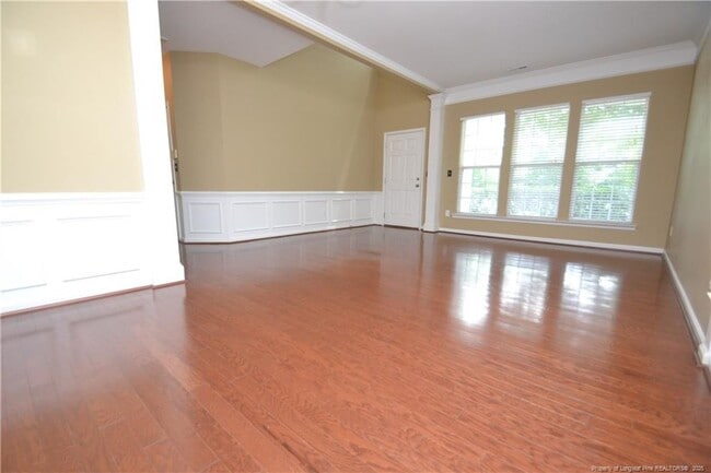 Photo - 3318 Colorcott St