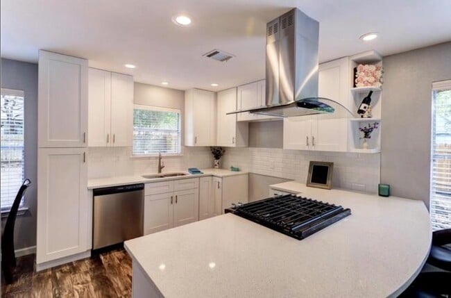 Photo - 1710 Palmetto Dr