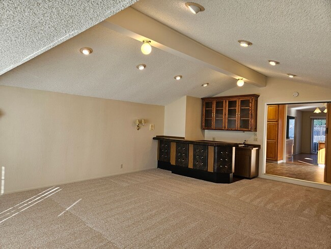 Photo - Spacious Willow Glen Home nestled near the end of a quiet cul-de-sac.