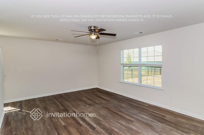 121 Cassius Dr